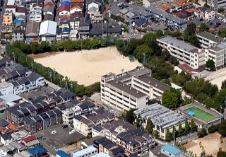 Junior high school. 536m to Moriguchi Tatsunishiki junior high school (junior high school)
