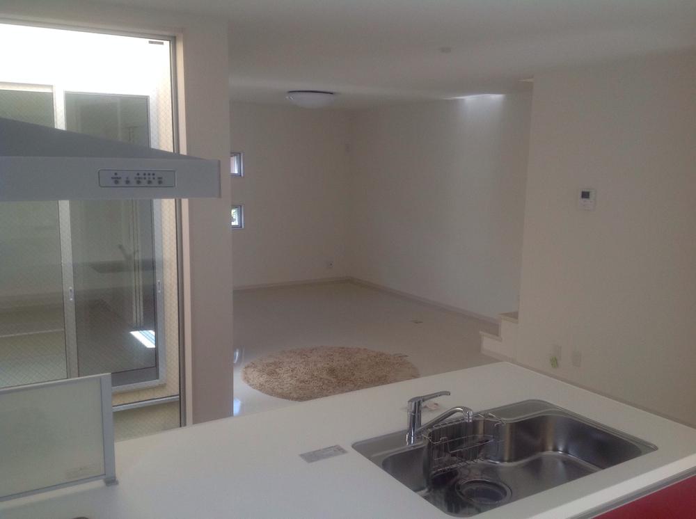 Same specifications photos (living)