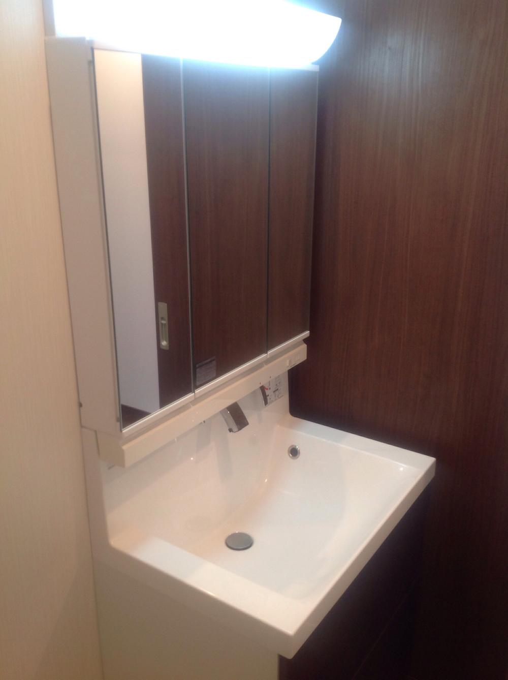 Same specifications photos (Other introspection)