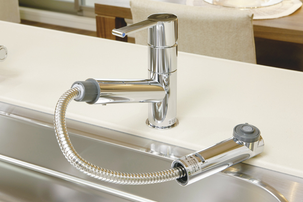 Kitchen.  [Single lever mixing faucet] The amount of water and the temperature is adjustable lever operation one. shower / You can switch the two types of rectification at the tip lever, Convenient. Pull-out head will come in handy to the sink of care (same specifications)