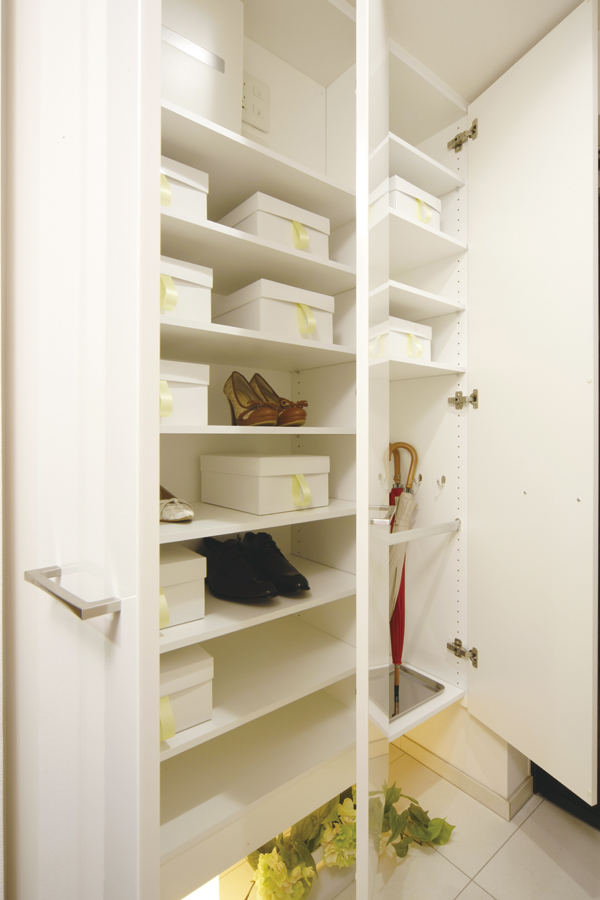 Receipt.  [Footwear box] Footwear box in the tall type, Enhancement also amount of storage. Various types of shoes and footwear, you can clean storage (same specifications)