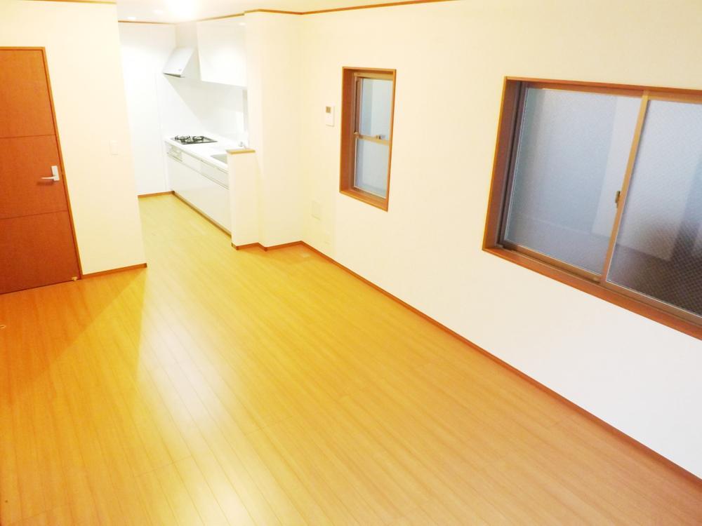 Living. Local photos (living) Unnecessary and easy care wax!