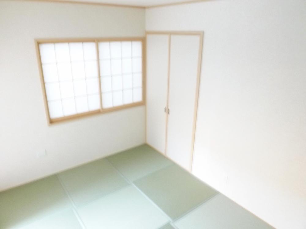 Non-living room. Local photos (Japanese-style)