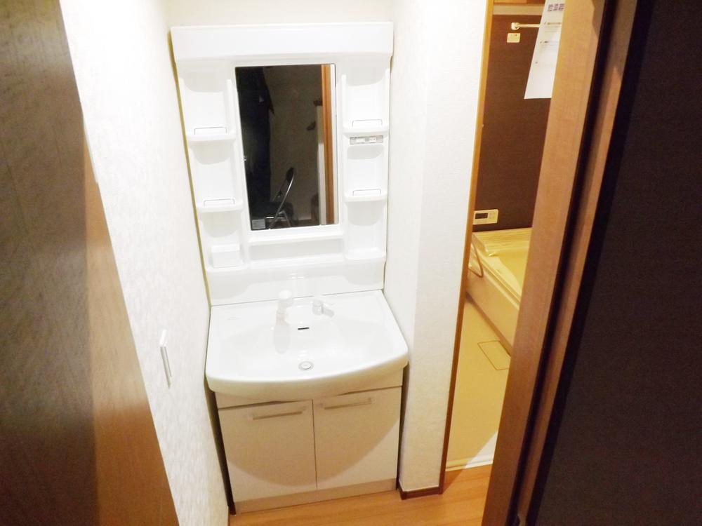 Other Equipment. With hand shower! Cleansing also shampoo happy!