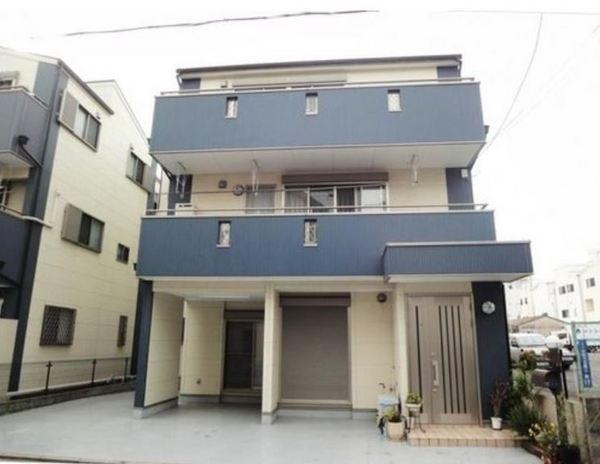 Local appearance photo. Is a two-family house fully equipped ☆