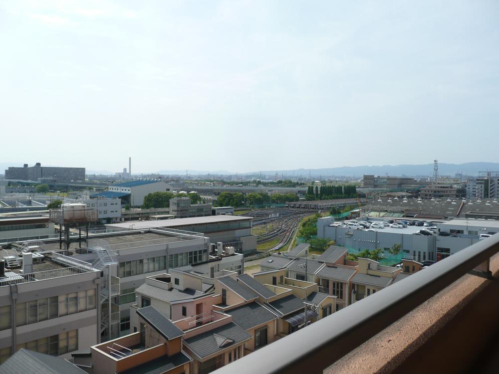 View photos from the dwelling unit. View from the balcony (May 2013) Shooting