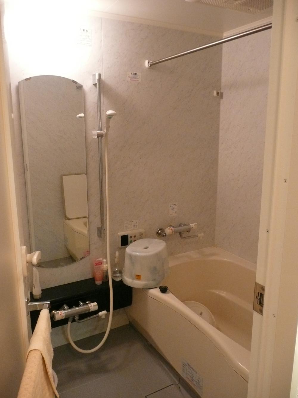 Bathroom. Full Otobasu (May 2013) Shooting