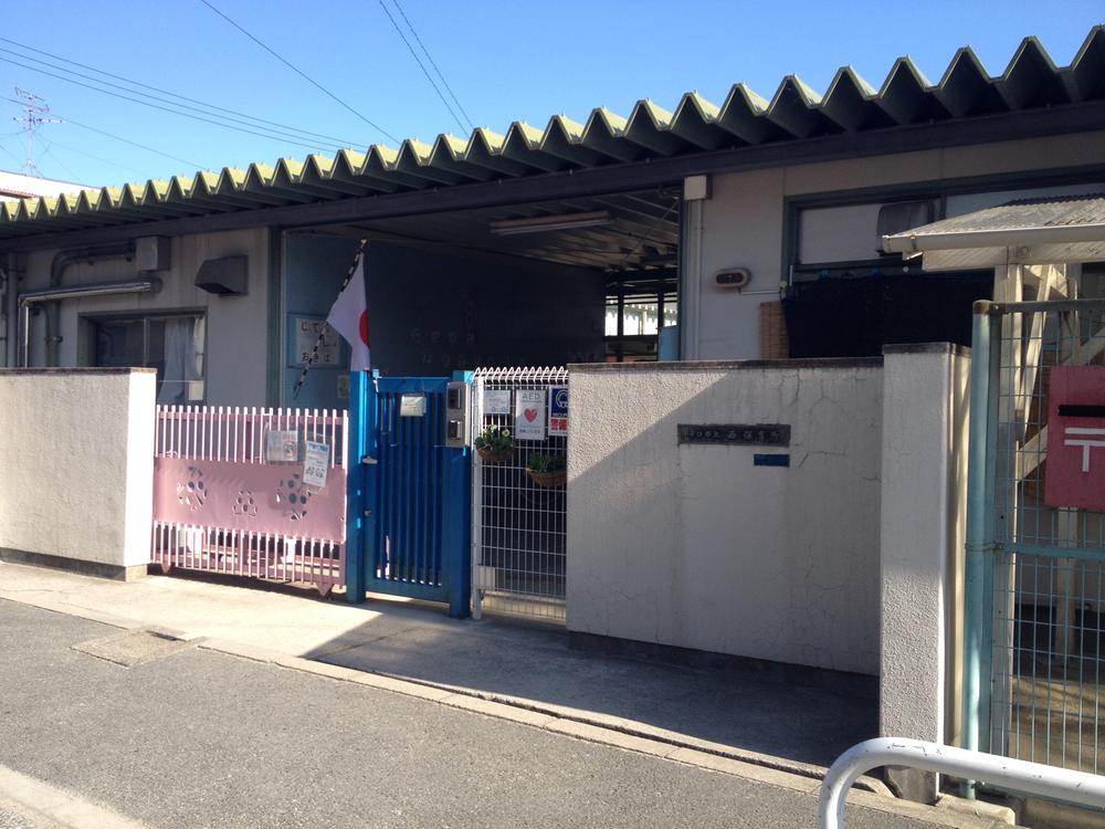 kindergarten ・ Nursery. 136m to the west nursery