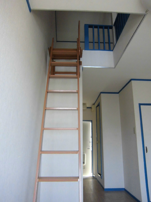 Other room space. Loft stairs