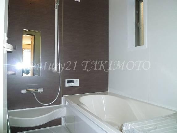 Bathroom. 1 pyeong type of bathroom and spacious. It heals the fatigue of the day
