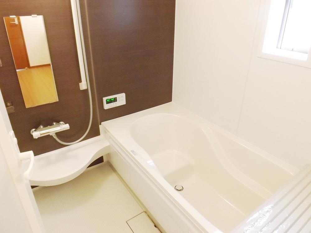 Same specifications photo (bathroom). Same specifications photo (bathroom) Bathroom heating dryer! Warm bath!