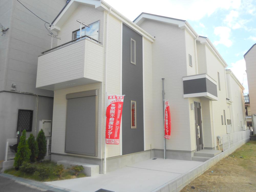 Local appearance photo. Local (11 May 2013) Shooting