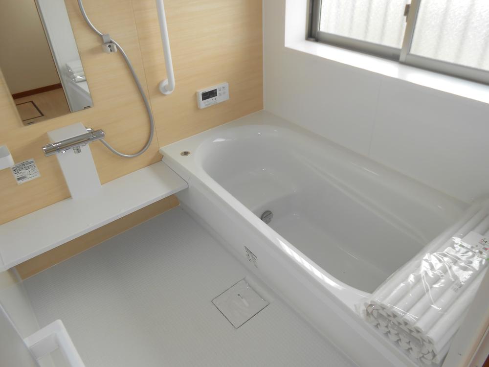 Bathroom. Indoor (11 May 2013) Shooting