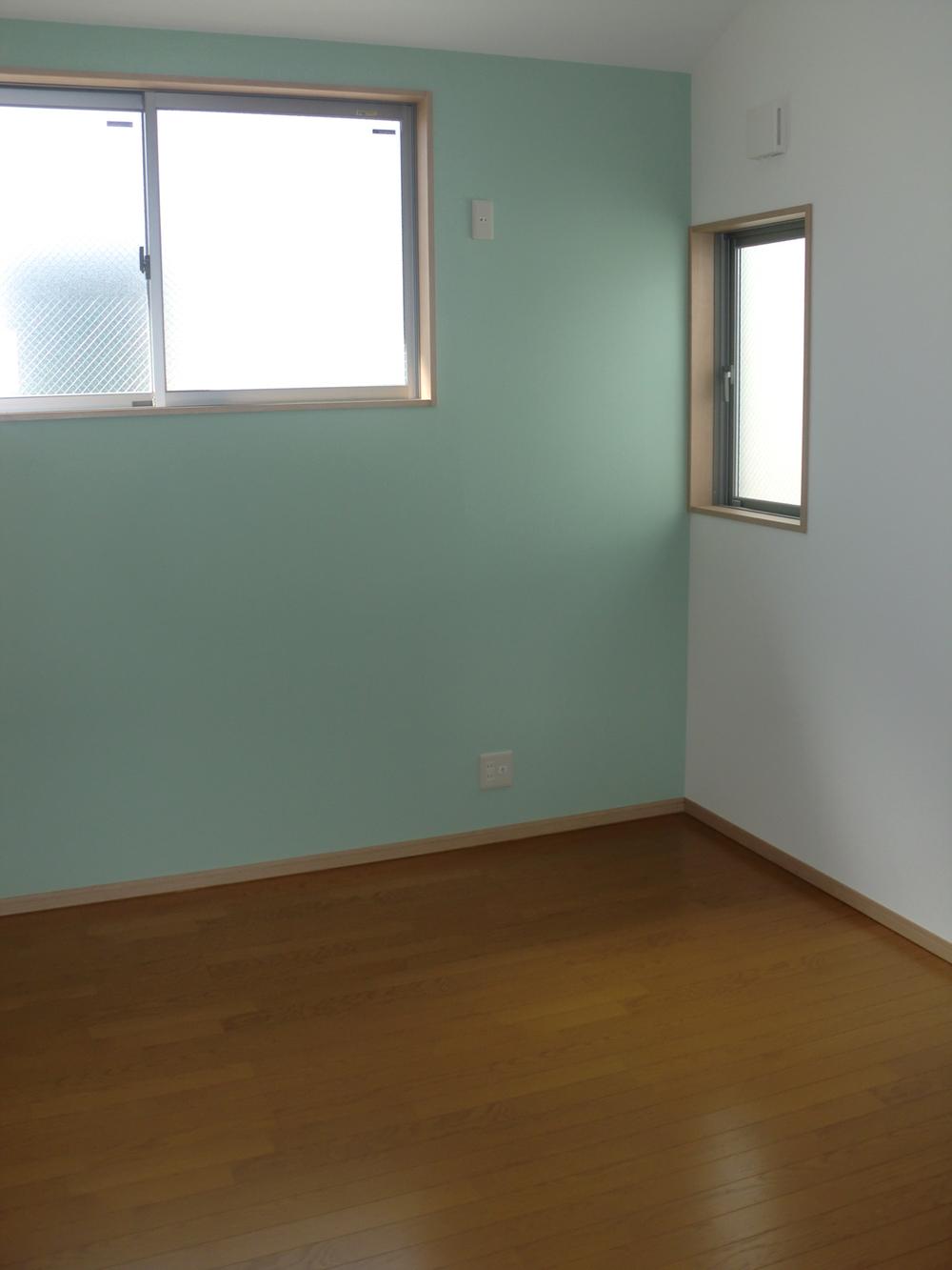 Non-living room. Western-style is 6 Pledge! (Open loft comes with! I think that children's delight! )