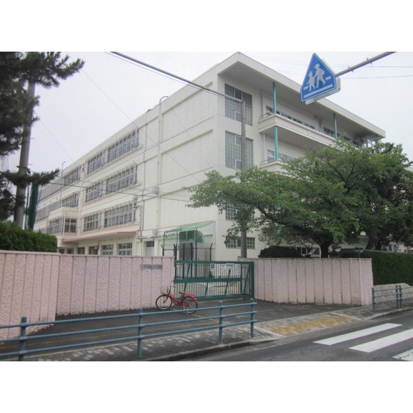 Primary school. Moriguchi until Municipal Fujita elementary school (elementary school) 364m