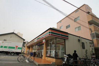 Convenience store. Seven-Eleven Moriguchi Keihanhondori store up (convenience store) 33m