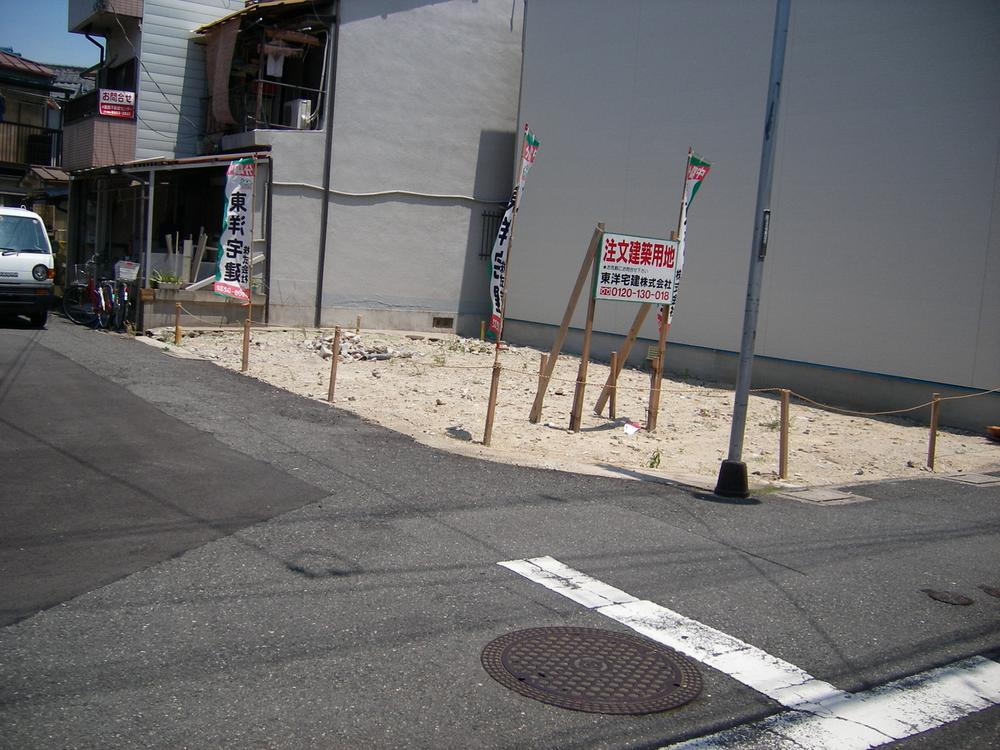 Local photos, including front road. Local (July 2013) Shooting