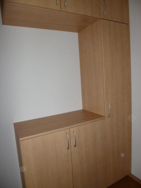 Entrance. Local (12 May 2013) Shooting