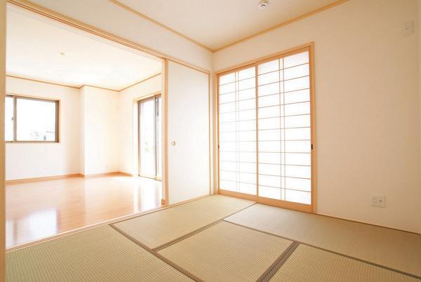 Same specifications photos (Other introspection). Residence in consideration of the space of the sum. It can also be used as a space of also relaxation as a drawing room