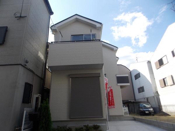 Local appearance photo. Spacious parking Yes