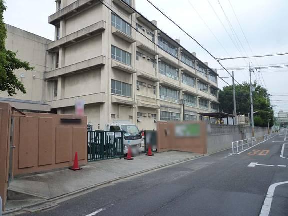 Junior high school. Moriguchi Tatsunishiki until junior high school 241m