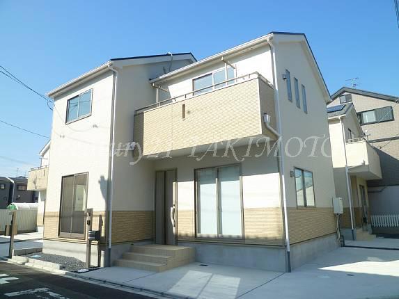 Local appearance photo. (10 / 28 shooting) Pat day in the southeast corner lot!