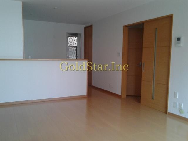 Living. The company construction cases