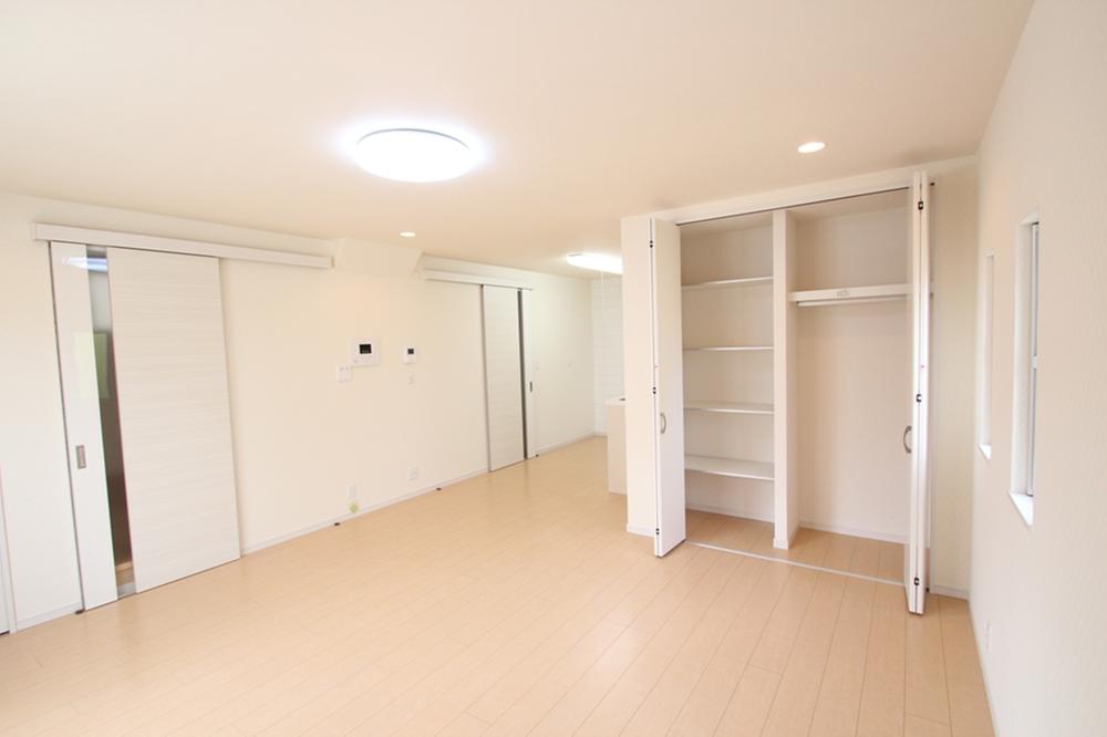 Living. There are properly housed Even in the living room.