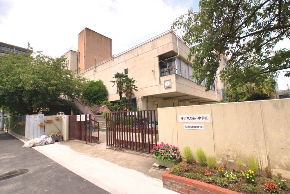 Junior high school. Moriguchi 970m to stand first junior high school