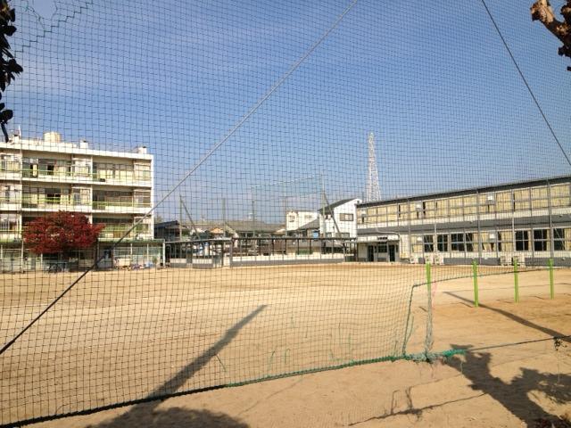 Primary school. Moriguchi City Kaji to elementary school 898m