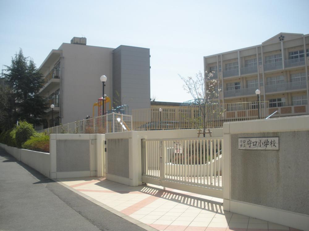 Other local. Moriguchi elementary school ...... 7-minute walk