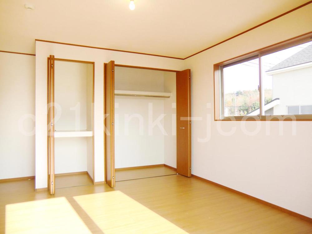 Same specifications photos (Other introspection). Same specifications photos (Western-style)