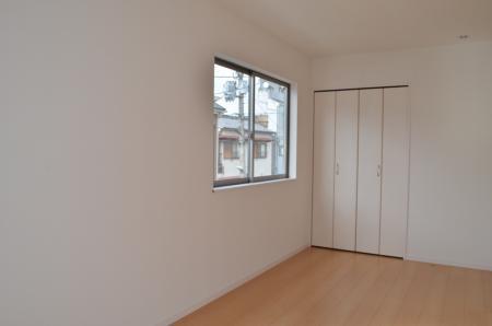 Non-living room. Indoor (11 May 2013) Shooting