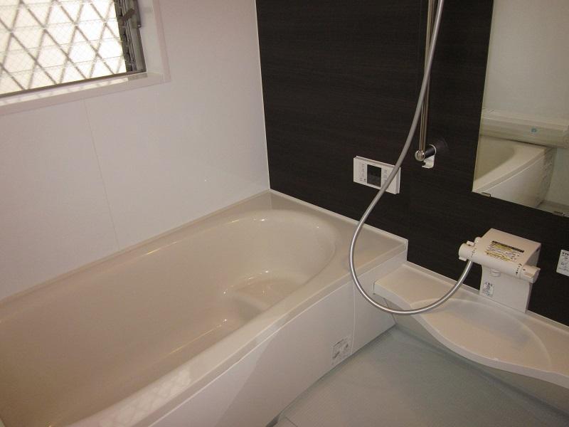 Bathroom. 1616 size and a heated dryer