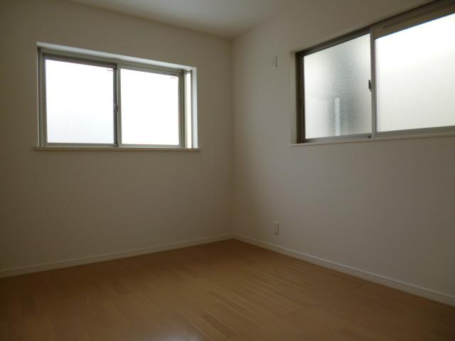 Non-living room. Indoor (March 2013) Shooting