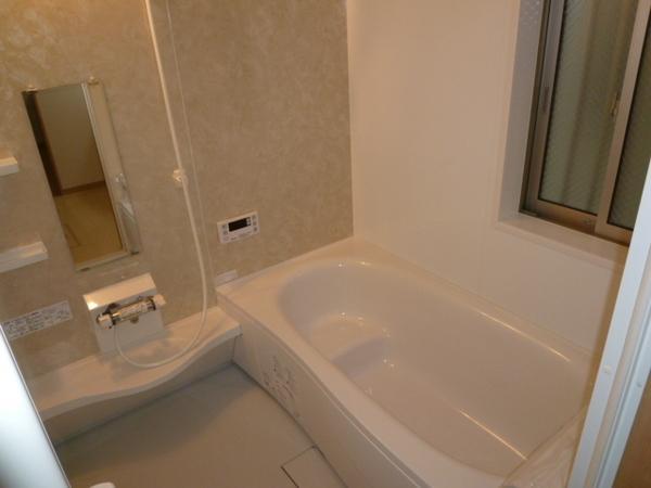 Bathroom. Spacious bathroom 1 tsubo or more can also sitz bath