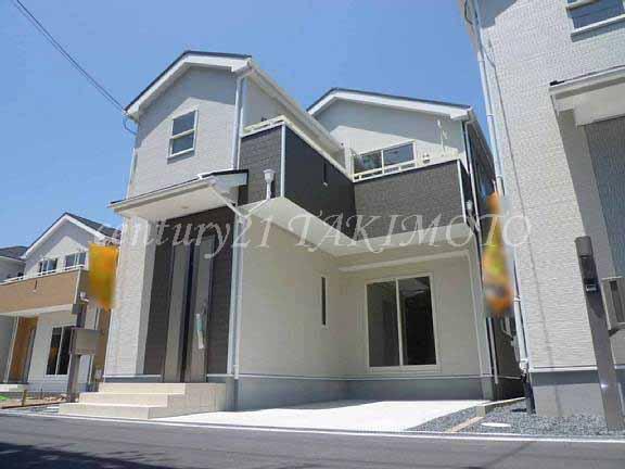 Same specifications photos (appearance). All 7 compartment! Cityscape is open and well-equipped!