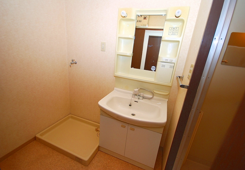 Washroom. Washroom