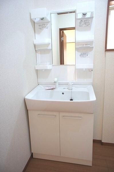 Same specifications photos (Other introspection). Vanity with excellent storage capacity and functionality