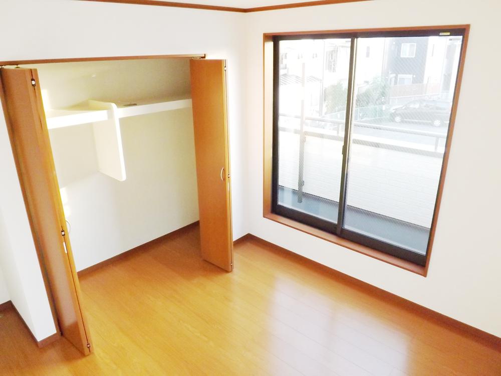 Non-living room. Local photos (Japanese-style)