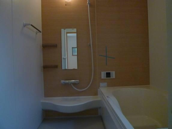 Bathroom. It is the bath one tsubo type of Noritsu