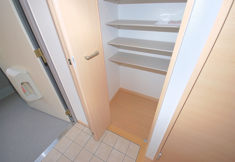 Other room space. Cupboard
