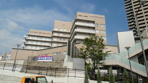 Hospital. Kansai Medical University Kaori 683m to the hospital (hospital)