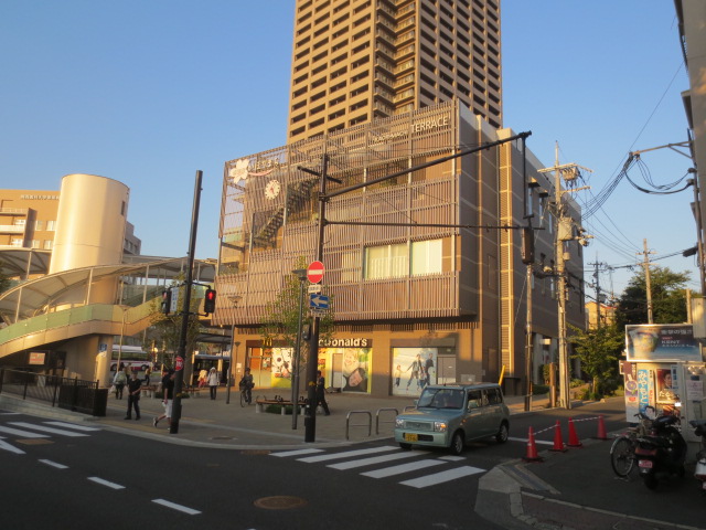 Shopping centre. Kaori 712m wait until the terrace (shopping center)