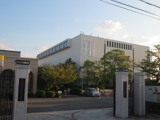 Primary school. 275m to private Osakaseibogakuinshogakko (Elementary School)