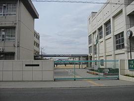 Junior high school. Neyagawa a 12-minute walk from the stand the second junior high school
