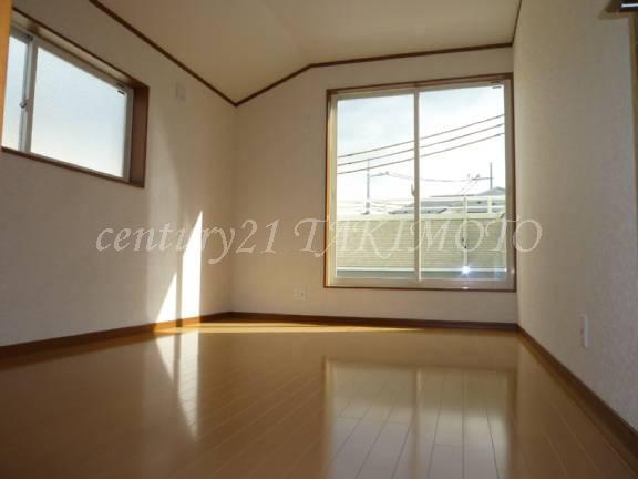 Non-living room. Bright Western-style All rooms are two-sided lighting