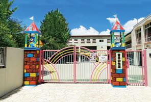 kindergarten ・ Nursery. Hirakata municipal Kaori to kindergarten 988m