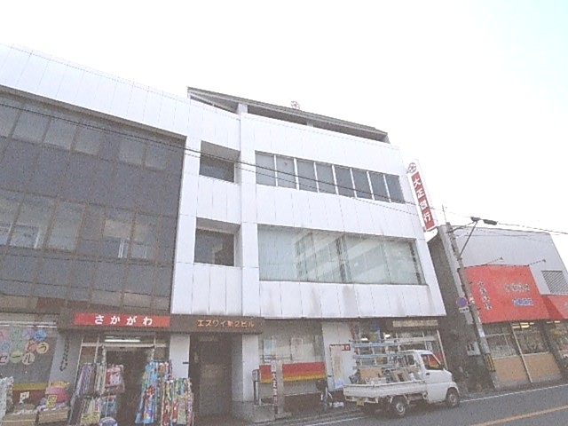 Bank. Taisho Bank Kayashima 297m to the branch (Bank)