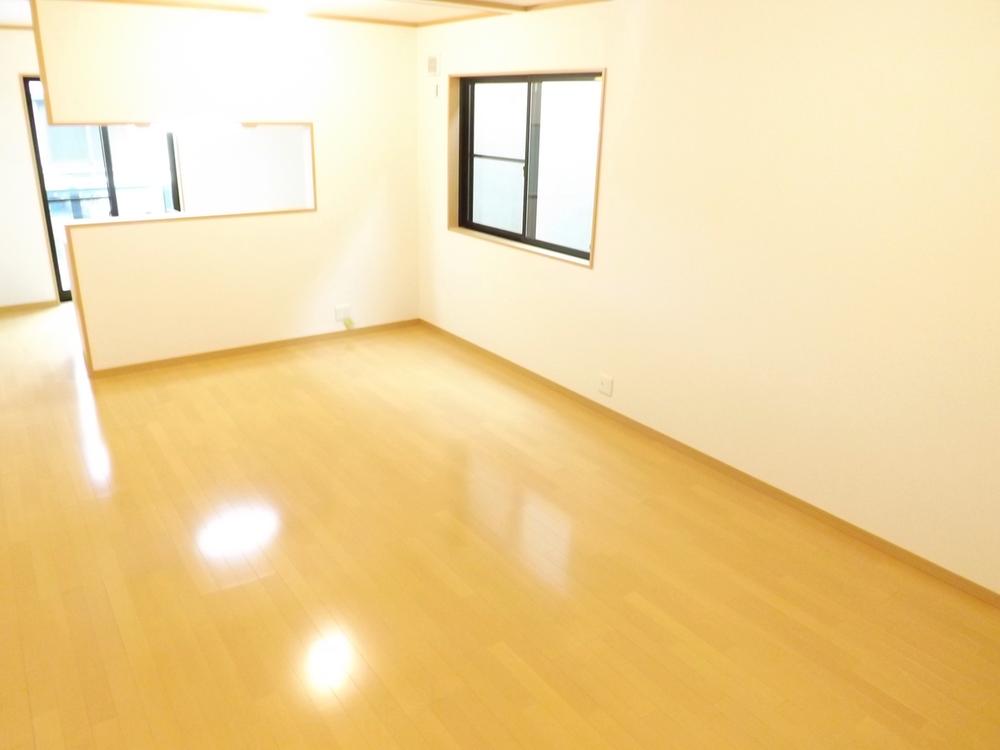 Living. Local photos (living) Unnecessary and easy care wax!